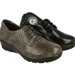 Cordon De G Comfort En Piel Grabada Charol Con Membrana Impermeable Y Piso De Cuna De Poliuretano Con Planta Extraible