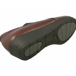 Mocasin De Comfort Class En Pala Lisa Con Elastico Lateral Y Cuna Corrida De Caucho Con Planta Anatomica Extraible