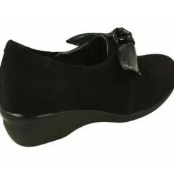 Mocasin De Comfort Class En Piel Nobuck Con Lazo Contrastado Charol, Piso De Descanso Y Planta Anatomica Extraible