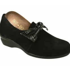 Mocasin De Comfort Class En Piel Nobuck Con Lazo Contrastado Charol, Piso De Descanso Y Planta Anatomica Extraible