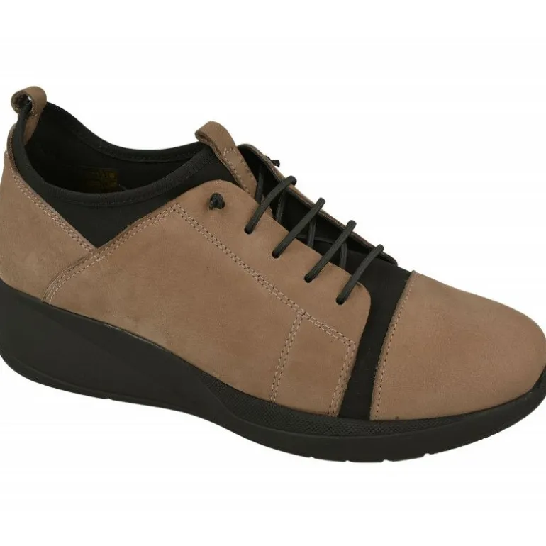Mocasin De Comfort Class En Piel Nobuck Con Cordon Figurado E Interior Con Calcetin Elastico Y Piso Acolchado Y Amortiguado