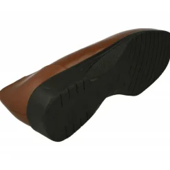 Mocasin De Drucker De Pala Lisa Con Elastico Central, Piso Caucho De Cuna Baja Y Planta Anatomica