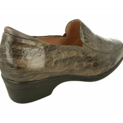 Mocasin De Piesanto Elasticos En Piel Grabada Coco Charol Con Piso De Cuna Poliuretano Y Planta Adantomica Extraible
