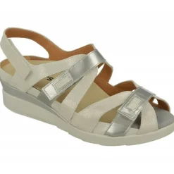 Sandalia De Calzamedi De Tiras Cruzadas Con Ajuste Por Velcro En Piel Combinada Con Charol, Planta Extraible Con Doble Cazoleta