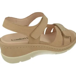 Sandalia De Comfort Class En Piel Nobuck Combinada Con Trenza Y Piso Al Tono, Planta Anatomica Extraible Y Piso De Poliuretano
