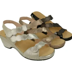 Sandalia De Comfort Class En Piel Grabada Metal Con Ajuste Triple Velcro, Cuna Alta Forrada Y Planta De Descanso Extraible