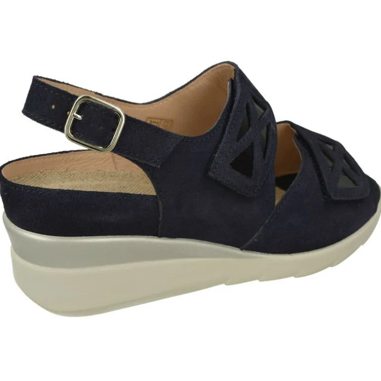Sandalia De Comfort Class (Essential) Con Doble Tira De Velcro Ajustable En Piel Nobuck Y Planta Extraible, Piso De Cuna Ligera