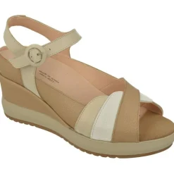 Sandalia De Rico En Piel Combinada Gamas Beige Con Tira Ajustble Al Tobillo, Planta Anatomica Extraible Y Cuna Forrada Al Tono V