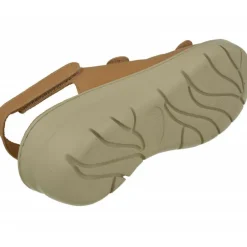 Sandalia De Triple Velcro De Comfort Class Con Piso Aligerado Combinada En Charol Y Grabado Con Planta De Descanso